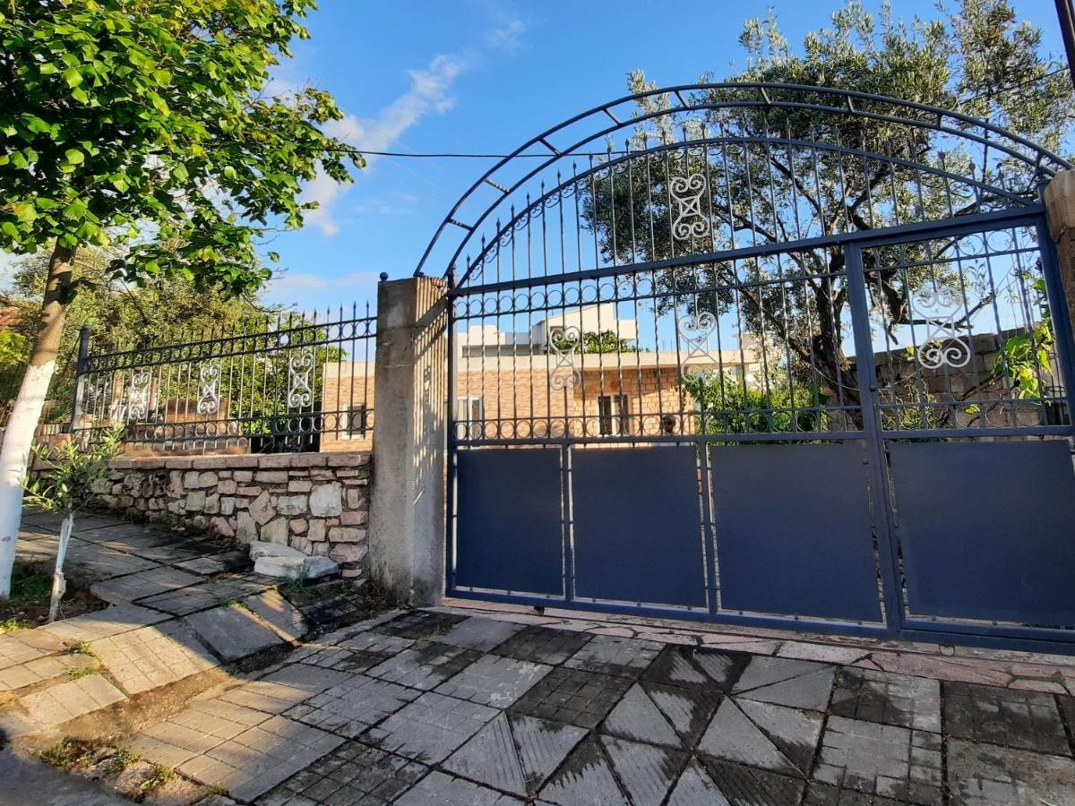 Villa Ardiano Ксамил Екстериор снимка